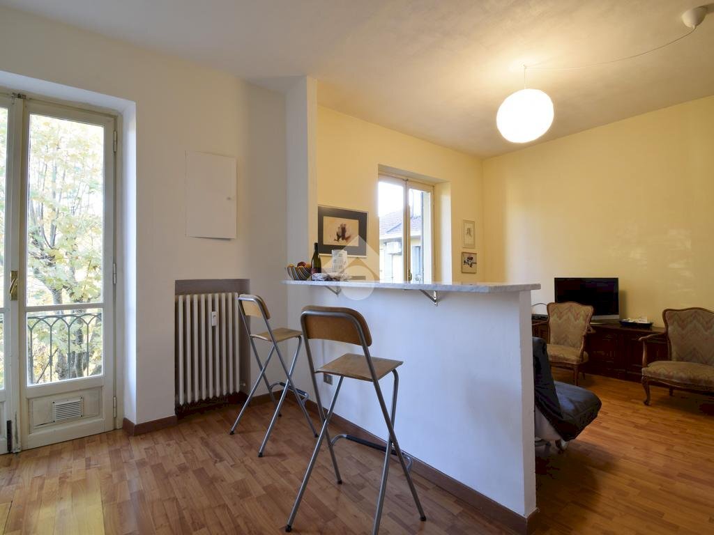 Four-room apartment Via Martiri della Libertà, Torino (neighborhood Borgo Po) - photo 3