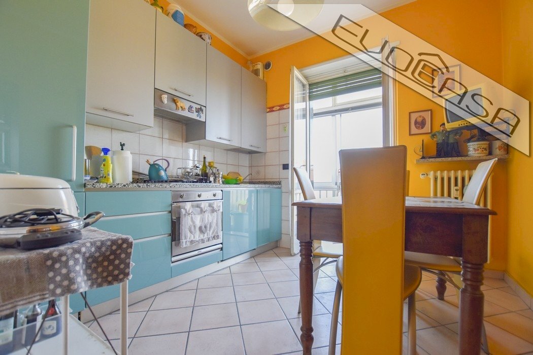 Four-room apartment Piazza Garibaldi  6, Pinerolo - photo 2