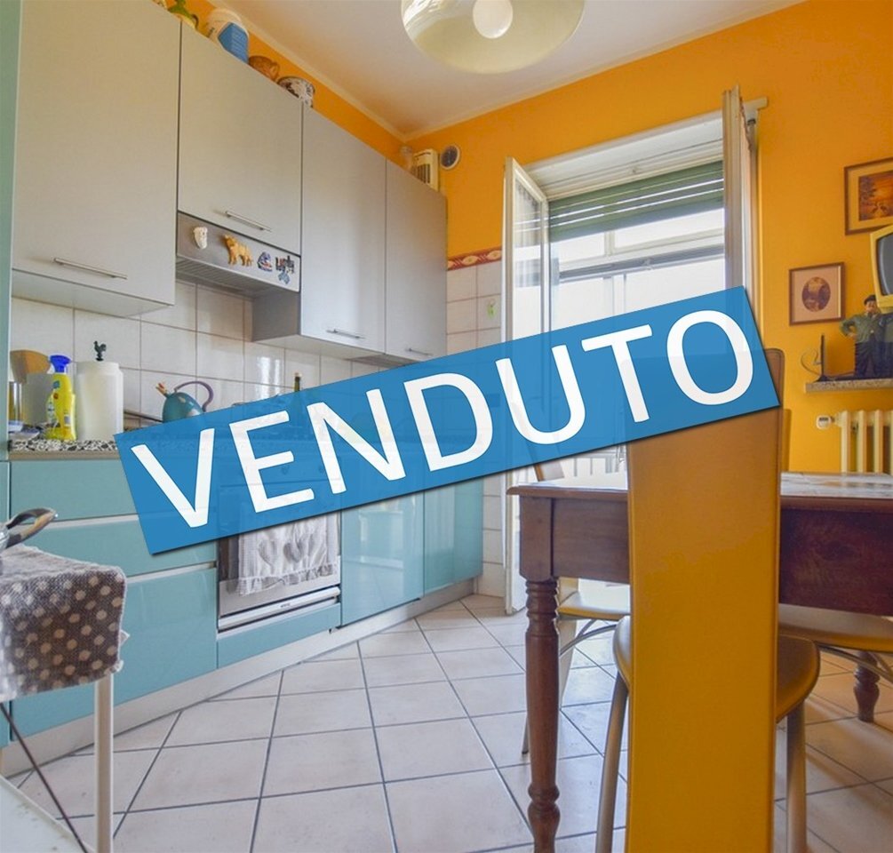 Four-room apartment Piazza Garibaldi  6, Pinerolo - photo 1