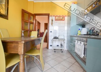 Four-room apartment Piazza Garibaldi  6, Pinerolo - photo 5