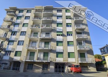 Four-room apartment Piazza Garibaldi  6, Pinerolo - photo 33