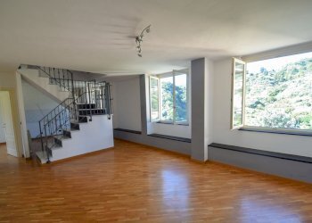 Quadrilocale Via Montorsoli, Genova (zona Voltri) - foto 1