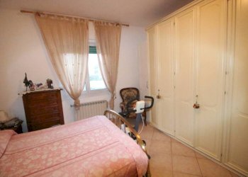 Camera da letto - Three-room apartment salita Lorenzo Cappelloni, Genova - photo 9