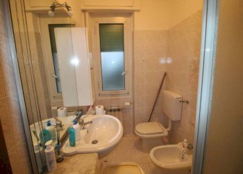 Bagno - Three-room apartment salita Lorenzo Cappelloni, Genova - photo 12