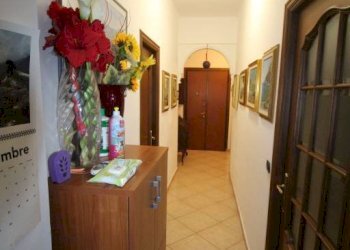 Disimpegno - Three-room apartment salita Lorenzo Cappelloni, Genova - photo 13