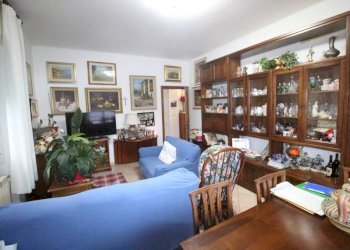 Salone - Three-room apartment salita Lorenzo Cappelloni, Genova - photo 15