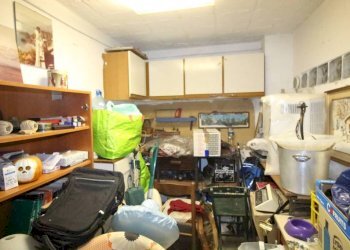 Cantina - Three-room apartment salita Lorenzo Cappelloni, Genova - photo 19