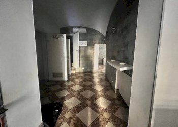 Interno palazzo - Shop via Sant'Isaia, 124, Bologna (neighborhood Centro Storico) - photo 15