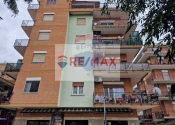 Trilocale Ladispoli - foto 1