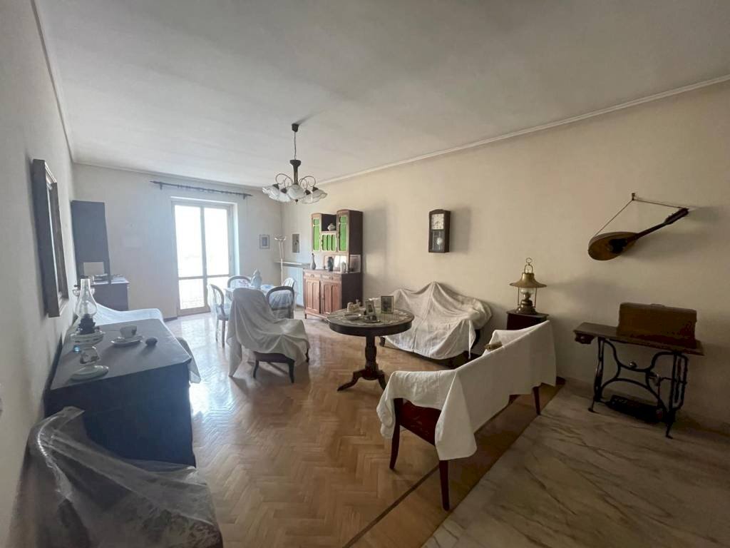 Salone - Two-room apartment via Martiri e Caduti per la Libertà, Demonte - photo 2