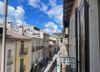 Balcone - Appartamento via Martiri e Caduti per la Libertà, Demonte - foto 5