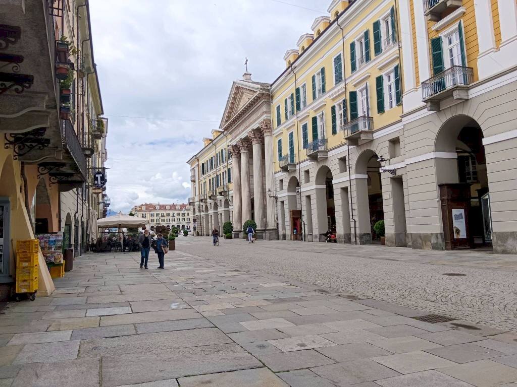 Zona - Negozio via Roma, 47, Cuneo (zona Centro) - foto 1