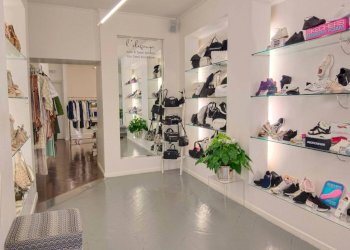 Interno non residenziale - Negozio via Roma, 47, Cuneo (zona Centro) - foto 3