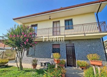 Facciata - Villa strada Mottanovella, 1, Villanova Monferrato - foto 7