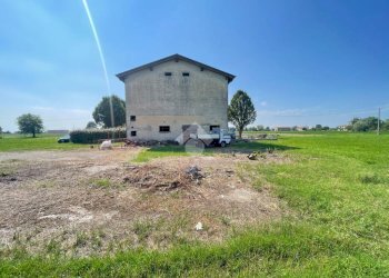 Rustic Via Benedetto Croce, Castelnovo di Sotto - photo 2