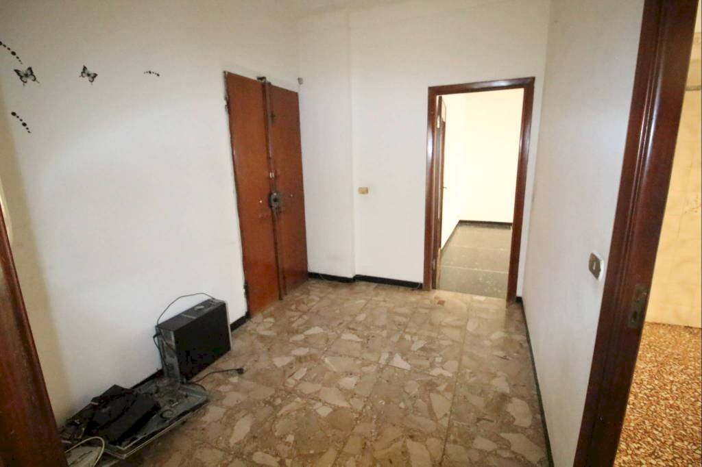 Ingresso - Two-room apartment via Taggia, Genova - photo 2