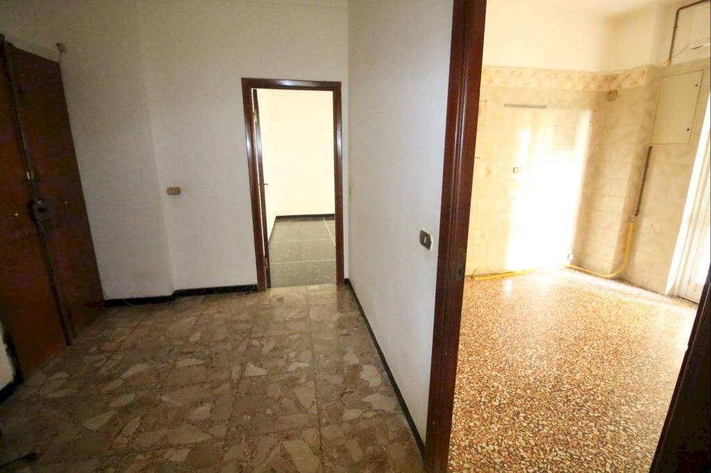 Disimpegno - Two-room apartment via Taggia, Genova - photo 3