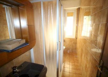 Bagno - Two-room apartment via Taggia, Genova - photo 9
