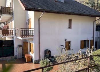 rif 1427 foto (2).jpg - Appartamento SP49 41, Urbe - foto 2