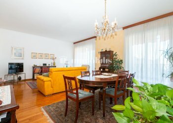 Four-room apartment Piazza del Monastero, 4, Torino - photo 1