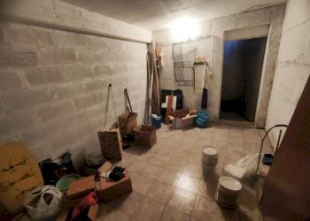 466682289_1099905535249382_1531169705158477183_n.j - Magazzino via imperatore adriano, Tivoli - foto 3