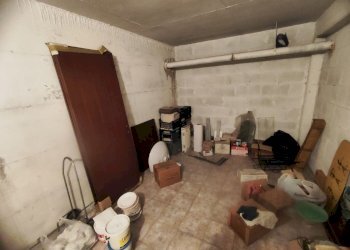 466793592_1099905385249397_2030586271831877230_n.j - Magazzino via imperatore adriano, Tivoli - foto 5