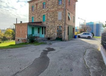 WhatsApp Image 2024-11-14 at 10.36.42.jpeg - Trilocale Varano de' Melegari - foto 2