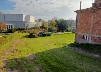 WhatsApp Image 2024-11-14 at 10.36.45 (1).jpeg - Trilocale Varano de' Melegari - foto 4