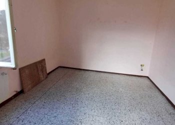 WhatsApp Image 2024-11-14 at 10.37.17 (2).jpeg - Trilocale Varano de' Melegari - foto 23