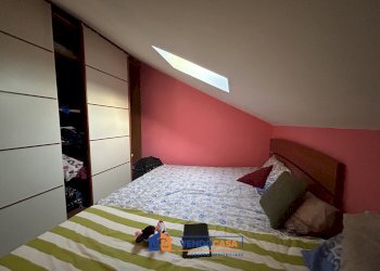 Trilocale Castagnito - foto 9