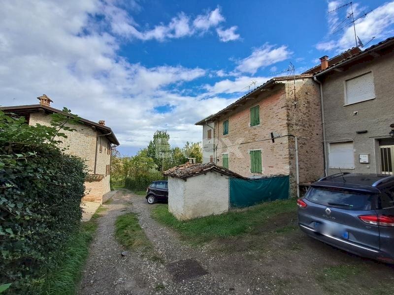 Four-room apartment Valsamoggia - photo 2