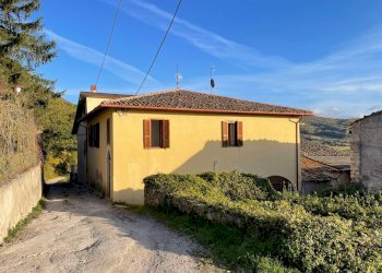 Casa indipendente aliena, Norcia - foto 1