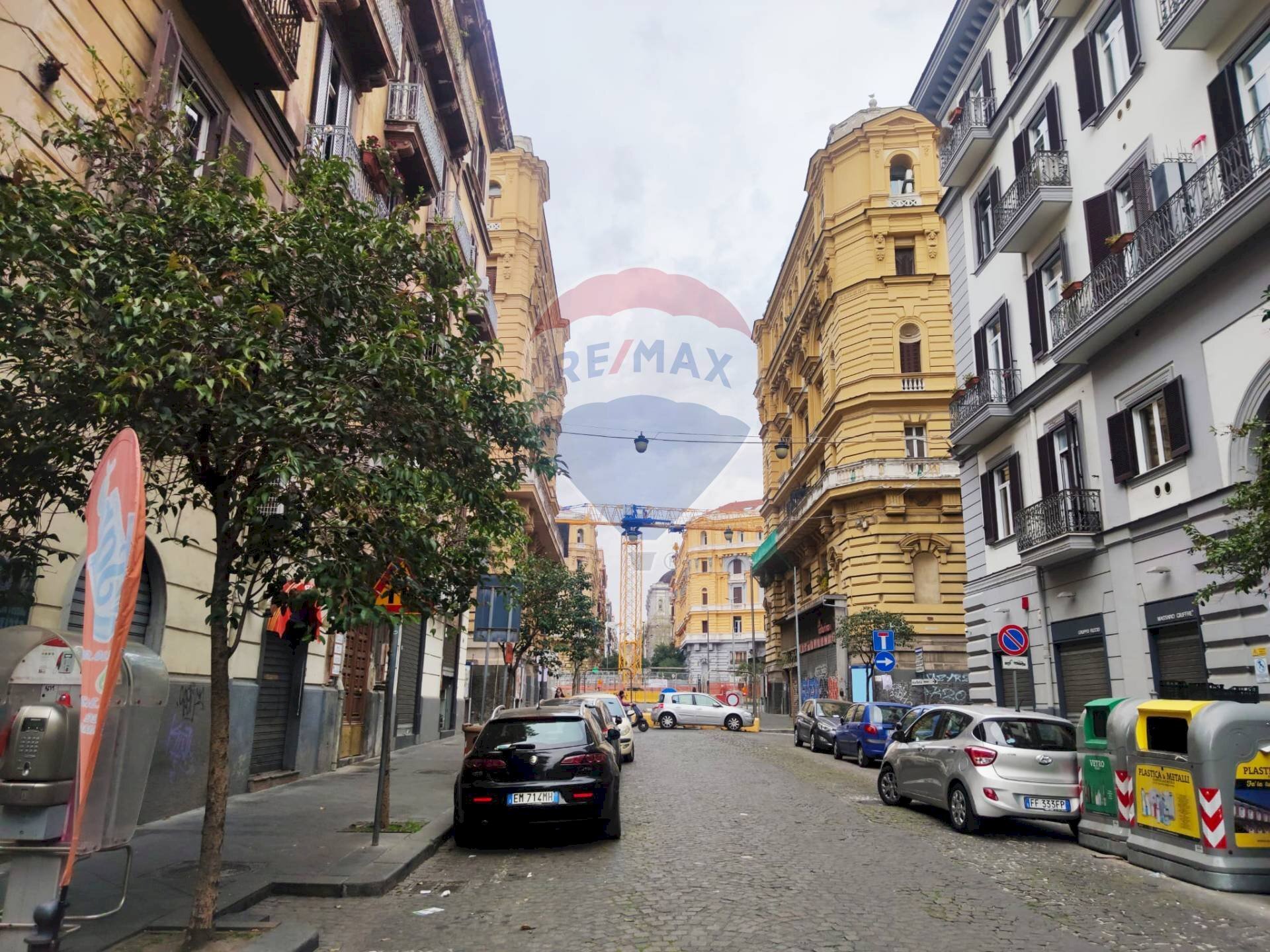 Trilocale Napoli (zona Mercato) - foto 2