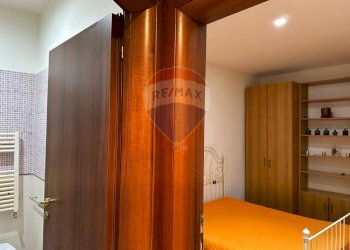 Trilocale Napoli (zona Mercato) - foto 11