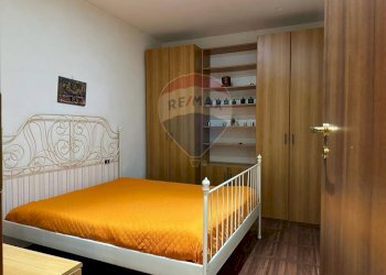 Trilocale Napoli (zona Mercato) - foto 12