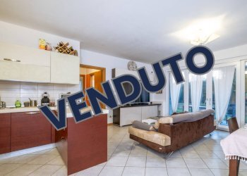 Three-room apartment Via IV Novembre, Brembate di Sopra - photo 1