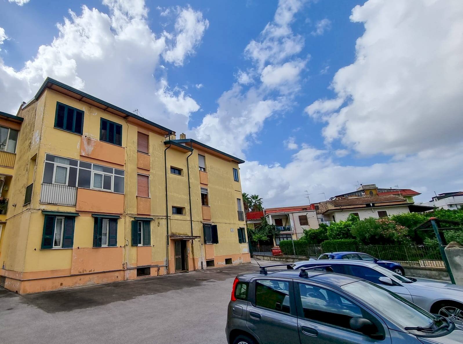 Three-room apartment Sant'Arpino - photo 1