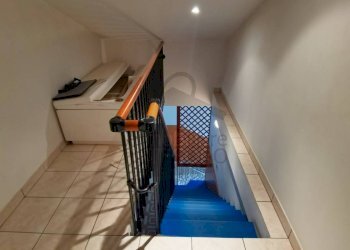 Interno palazzo - Quadrilocale via La Pastora, Coriano - foto 15