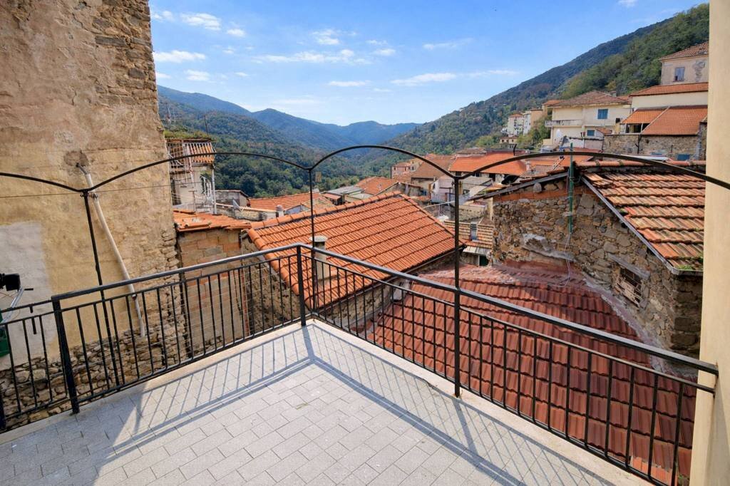 Terrazzo - Three-room apartment via Sottopiazza, Ceriana - photo 1