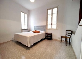Camera da letto - Three-room apartment via Sottopiazza, Ceriana - photo 9