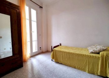 Camera da letto - Three-room apartment via Sottopiazza, Ceriana - photo 13
