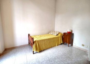 Camera da letto - Three-room apartment via Sottopiazza, Ceriana - photo 14