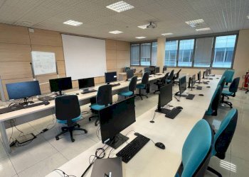 Interno non residenziale - Office strada del Drosso, 33, Torino (neighborhood Mirafiori Sud) - photo 2