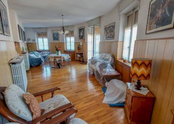 Salone - Appartamento corso Costantino Nigra, 31, Ivrea - foto 5