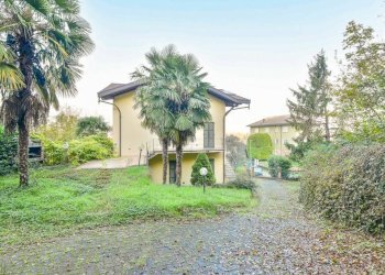 Giardino - Villa via Statale dei Giovi, Vertemate con Minoprio - foto 2