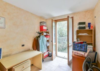 Stanza arredata - Villa via Statale dei Giovi, Vertemate con Minoprio - foto 14