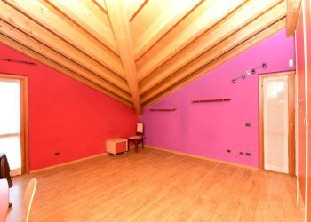 Stanza non arredata - Villa via Statale dei Giovi, Vertemate con Minoprio - foto 30