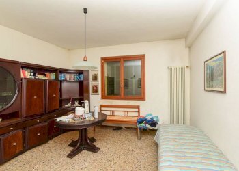 Camera da letto - Villa via Statale dei Giovi, Vertemate con Minoprio - foto 38