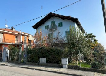 Facciata - Villa via Carlo Alberto, 66, Barge - foto 1
