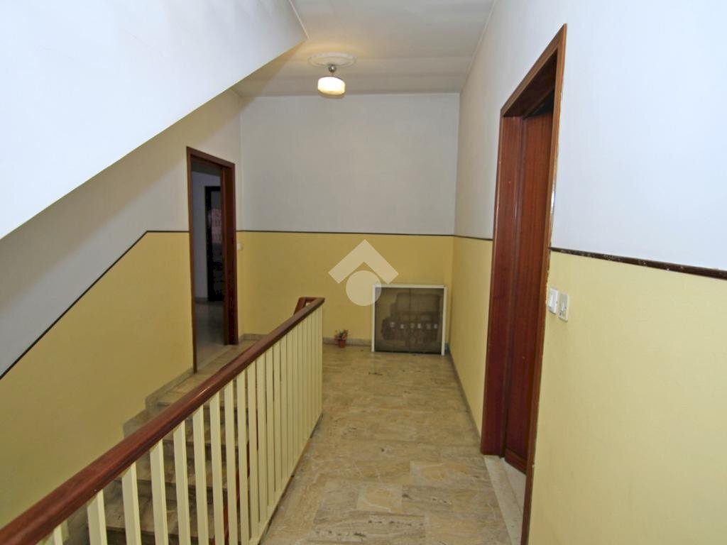 Quadrilocale Piazza Repubblica, Bosio - foto 2